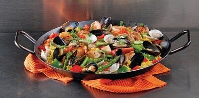 carbon steel pan benefits for paella