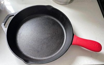 lodge cast iron skillet review